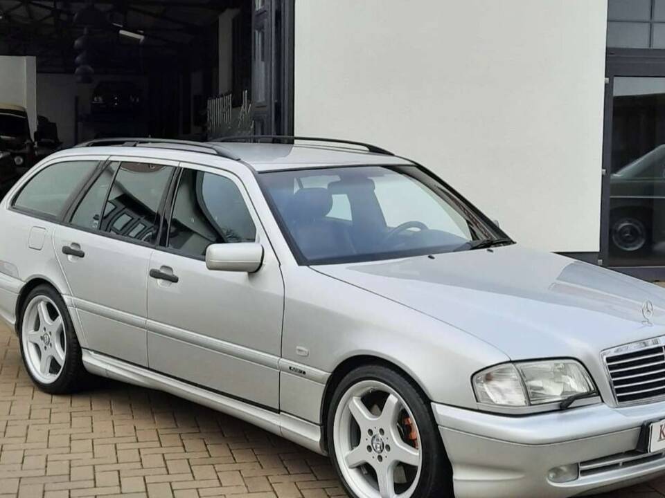 Bild 1/19 von Mercedes-Benz C 43 AMG T (1999)
