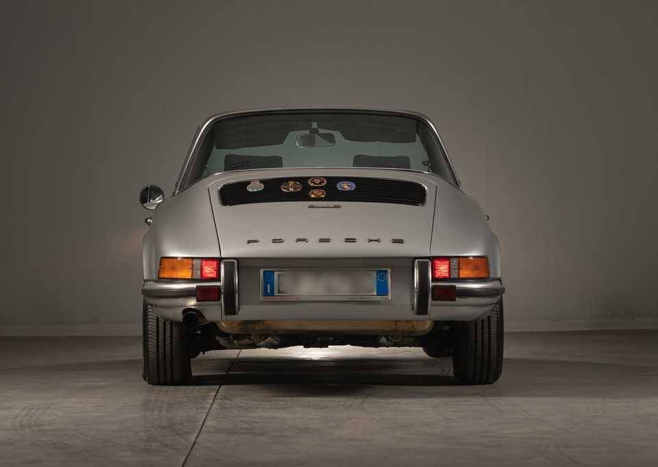 Image 18/62 de Porsche 911 2.4 E (1973)