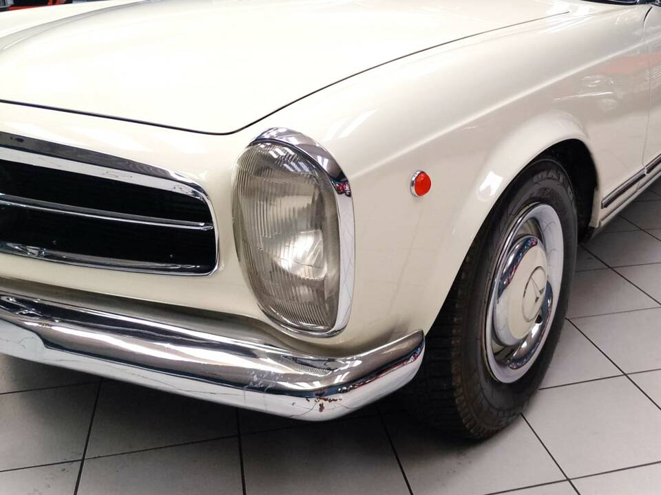 Bild 15/79 von Mercedes-Benz 230 SL (1965)