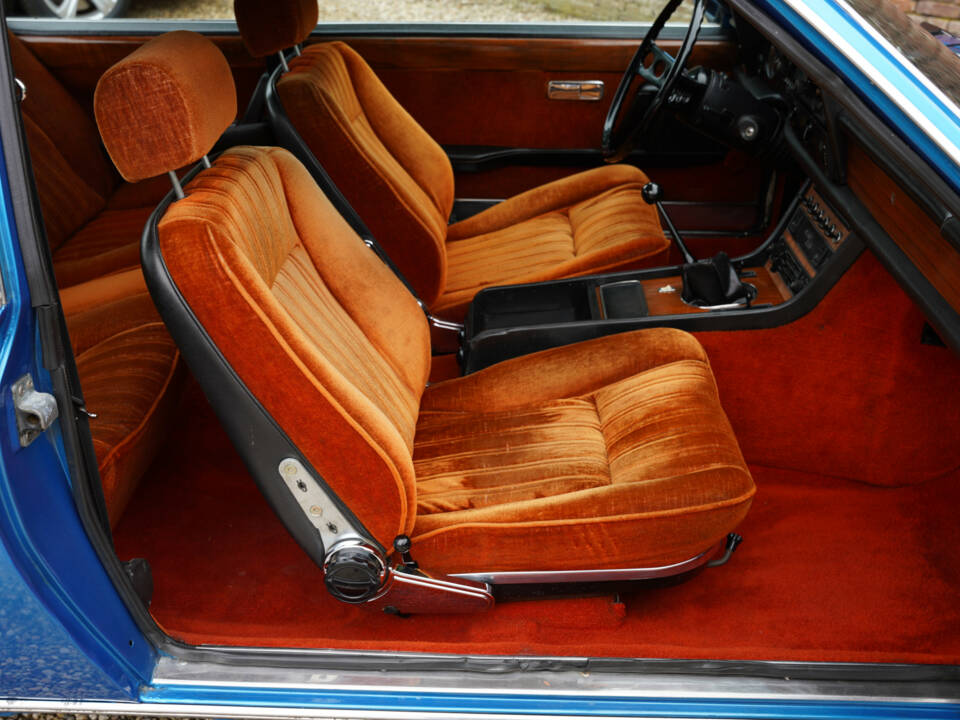 Image 47/50 de FIAT 130 Coupe (1972)