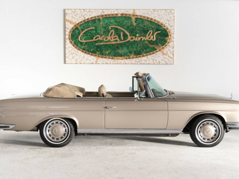 Bild 12/42 von Mercedes-Benz 280 SE 3,5 (1971)