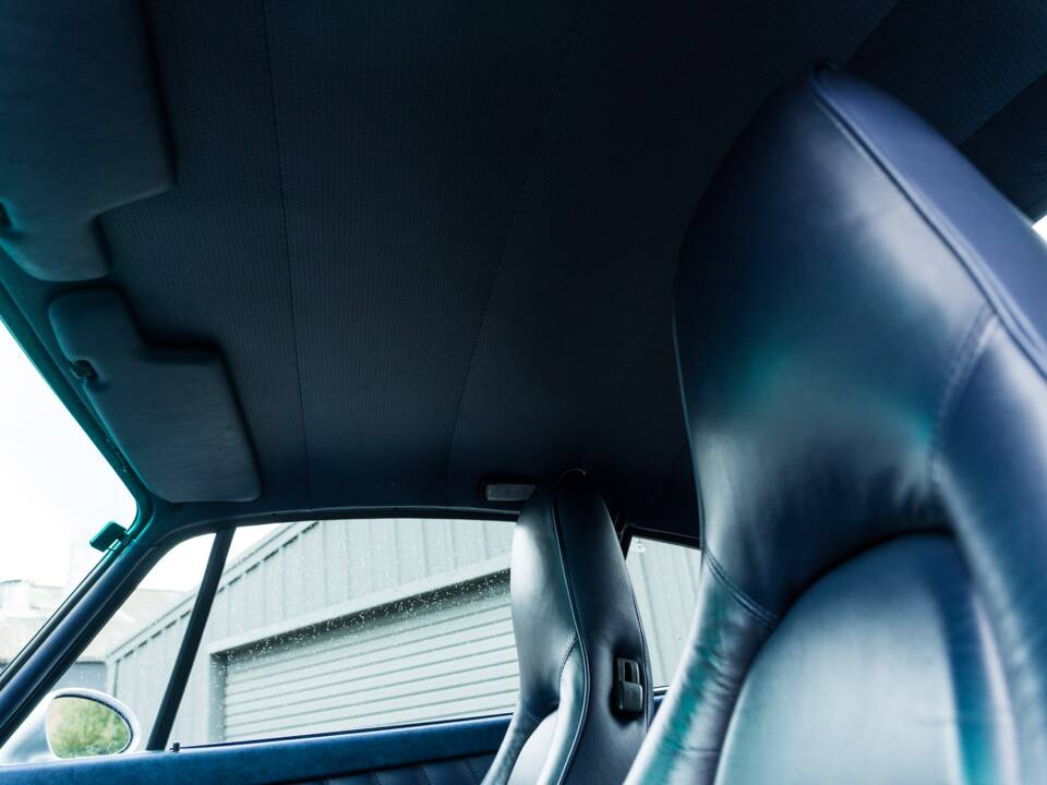 Afbeelding 40/61 van Porsche 911 Carrera 4 (1990)