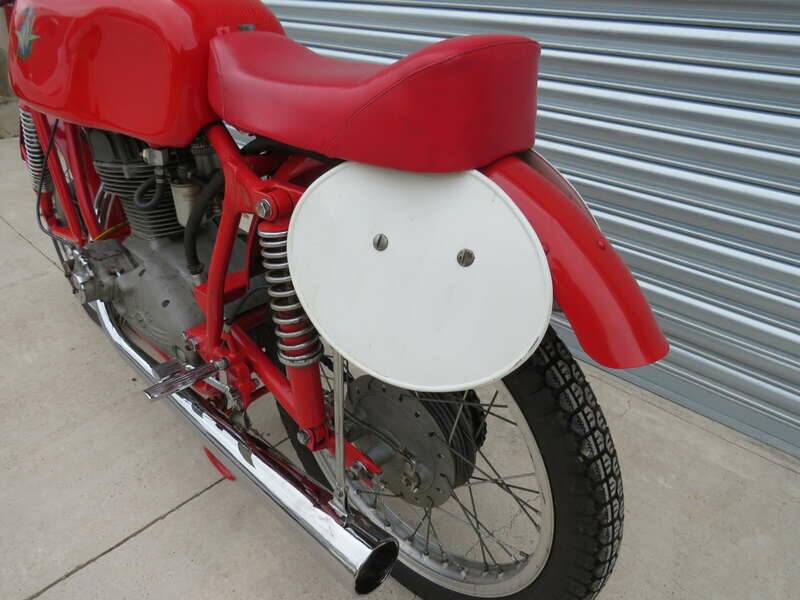 Image 42/43 de MV Agusta 175 CS Sport Disco Volante (1955)
