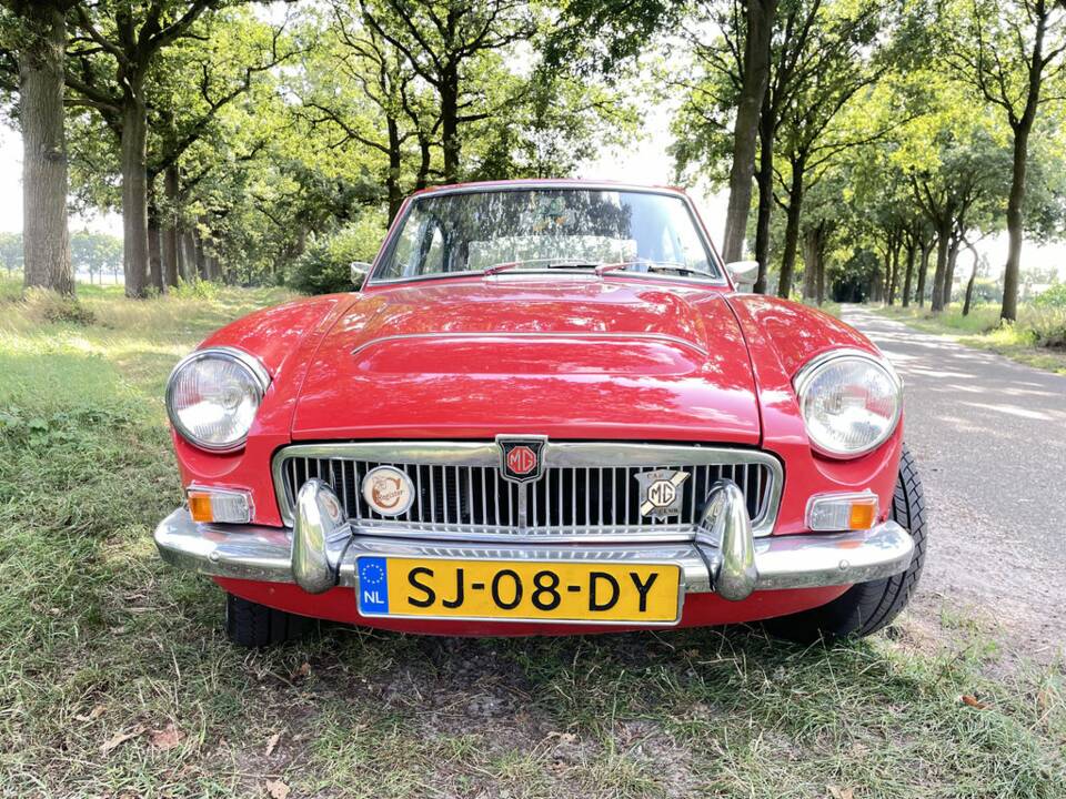 Immagine 3/8 di MG MGC GT (1968)
