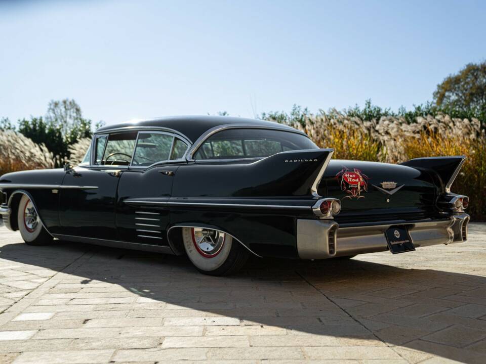 Bild 6/50 von Cadillac 62 Sedan DeVille (1958)