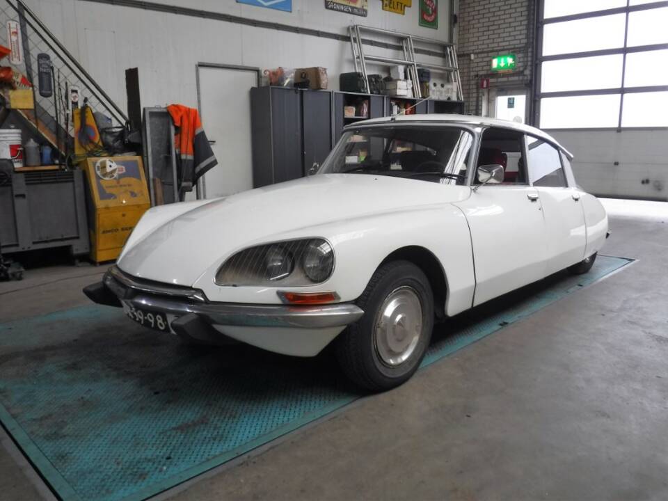 Image 1/50 of Citroën DS 20 A (1972)