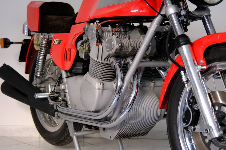 Immagine 21/96 di MV Agusta 750 S America (1976)