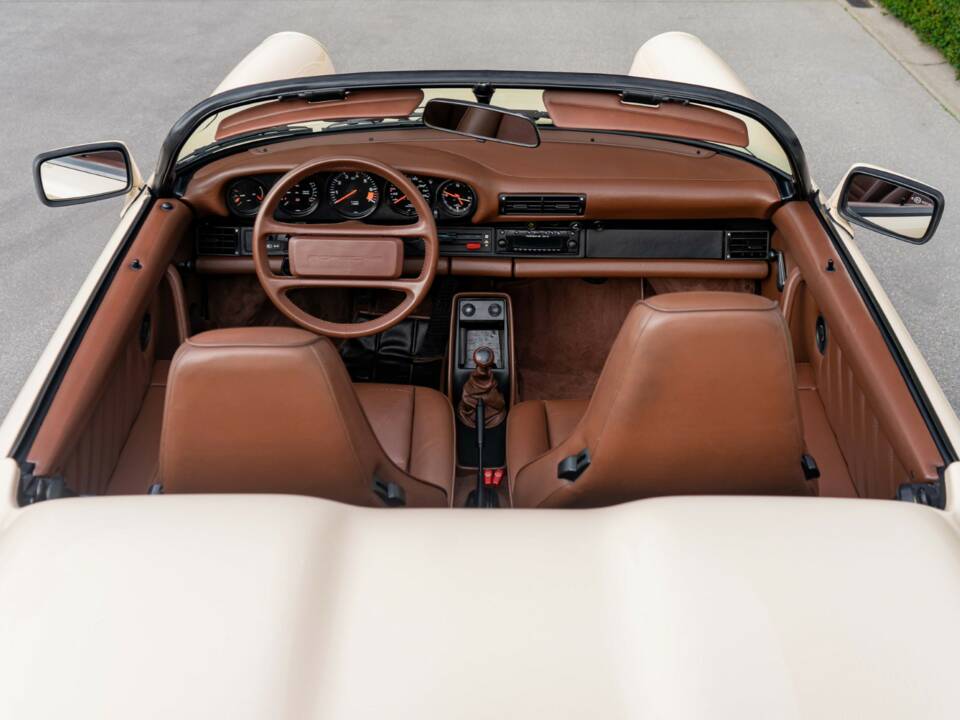 Bild 19/41 von Porsche 911 Speedster 3.2 (1989)