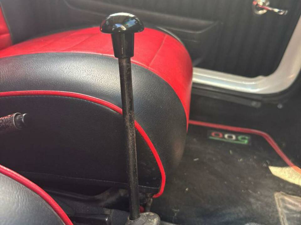 Image 11/21 de FIAT 500 L (1969)