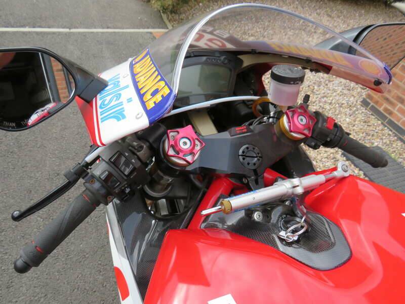 Bild 10/40 von Ducati 1098 R (2008)