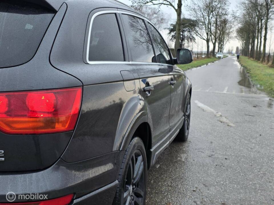 Image 15/50 of Audi Q7 4.2 FSI quattro (2006)