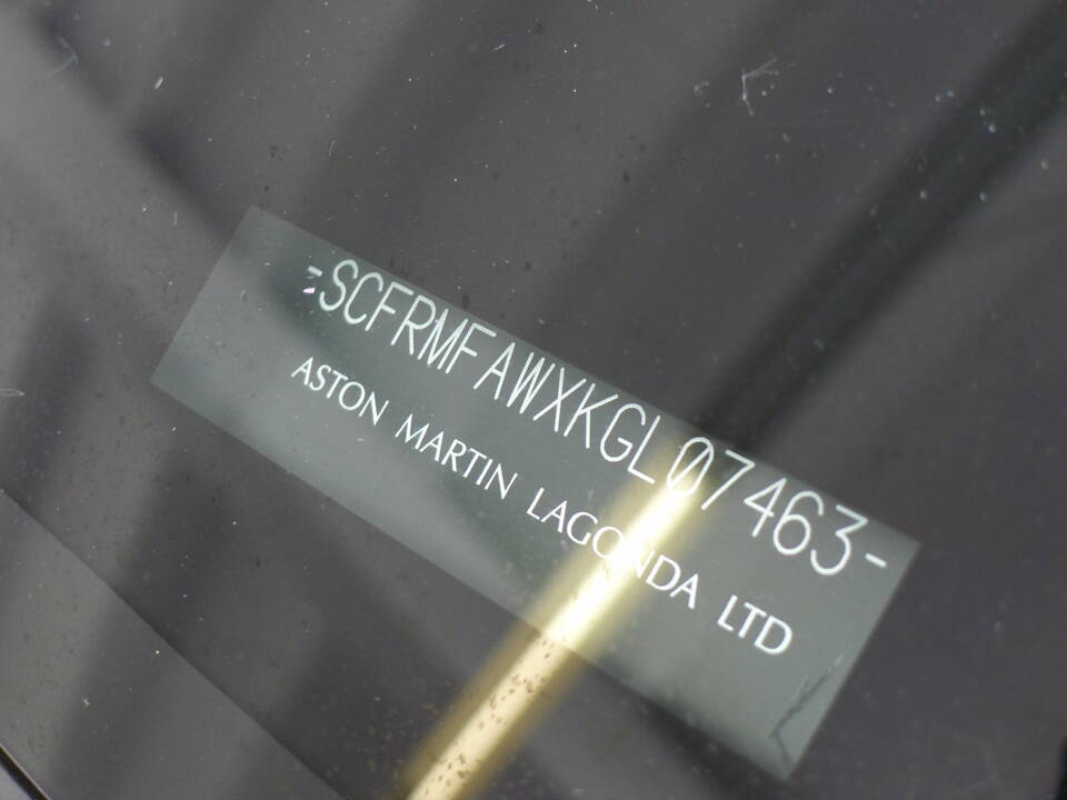 Image 31/37 of Aston Martin DB 11 V12 (2020)