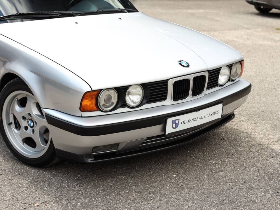 Bild 57/74 von BMW M5 Touring (1992)