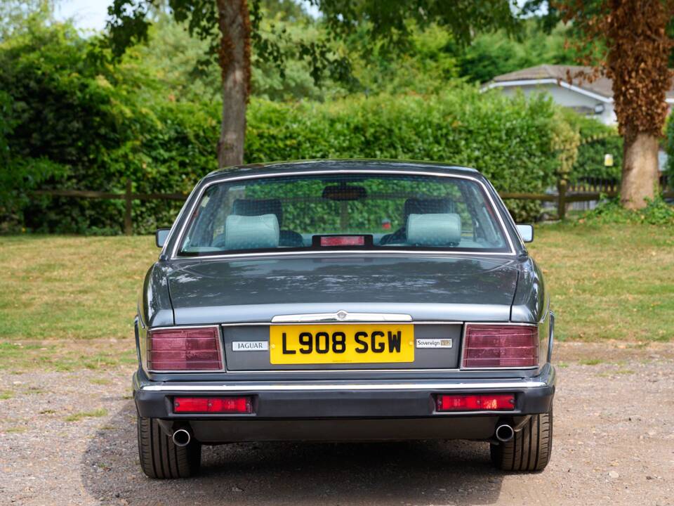 Afbeelding 29/50 van Jaguar XJ12 6.0 (1994)