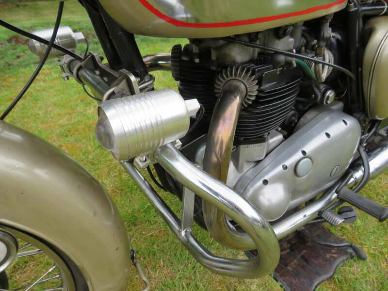 Image 20/43 of BSA A 10 Golden Flash (1960)