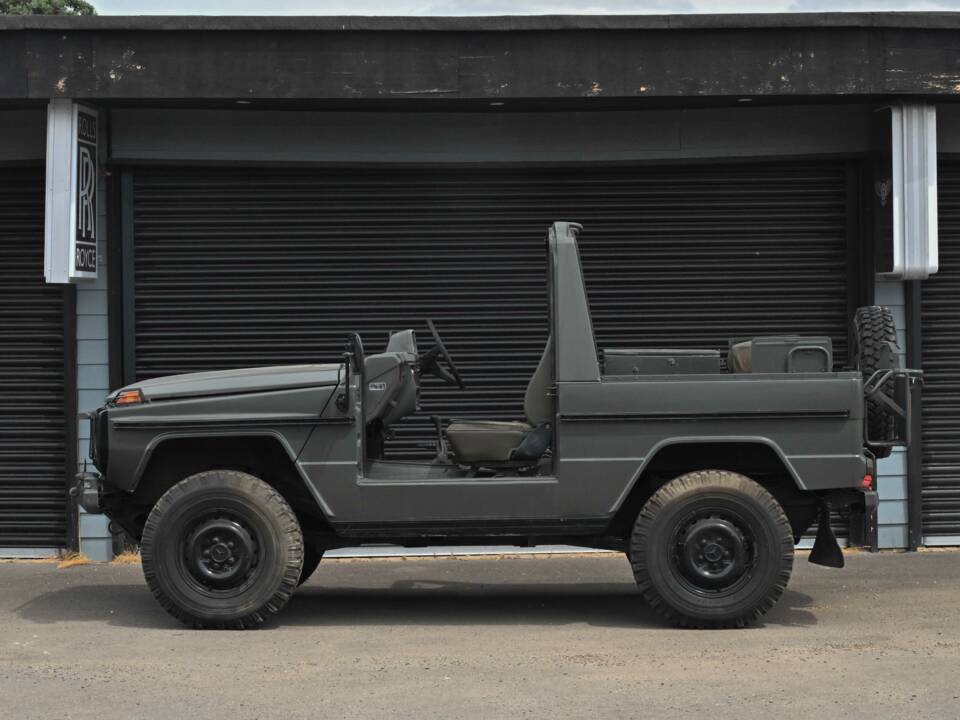 Immagine 15/50 di Mercedes-Benz 240 GD (SWB) (1987)