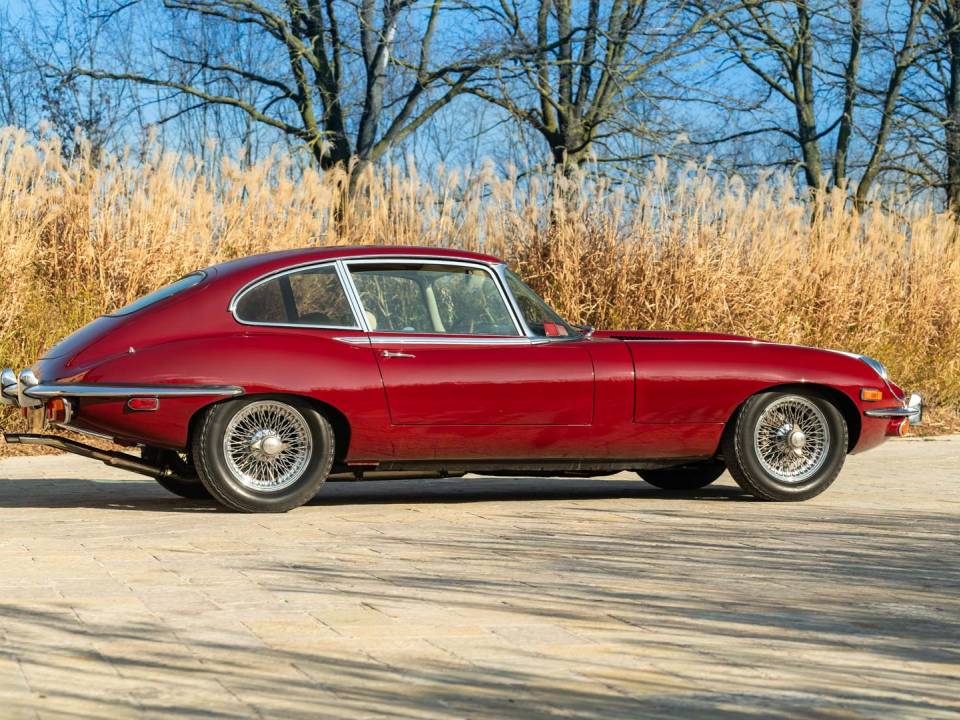 Bild 3/50 von Jaguar Type E (2+2) (1970)