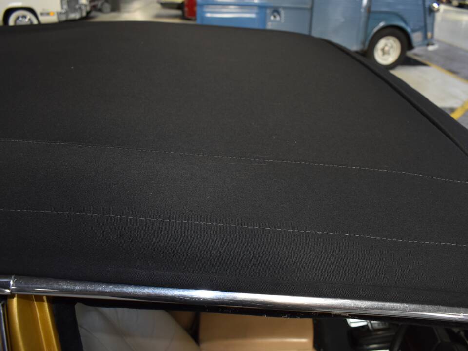 Image 16/47 of Daimler Sovereign 4.2 (1982)