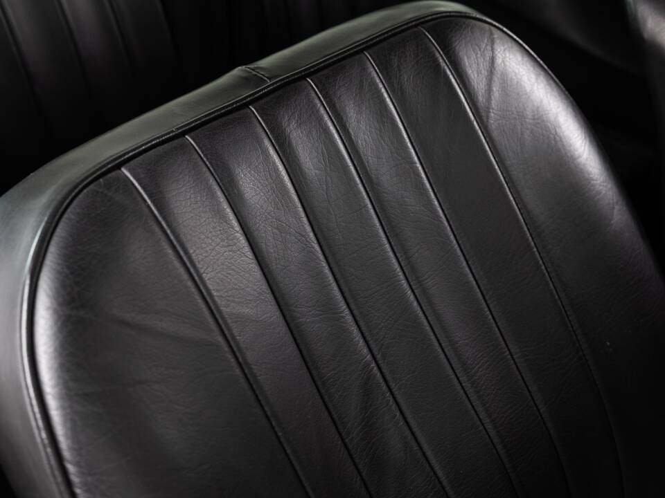 Image 22/34 of Porsche 911 2.0 S (1966)