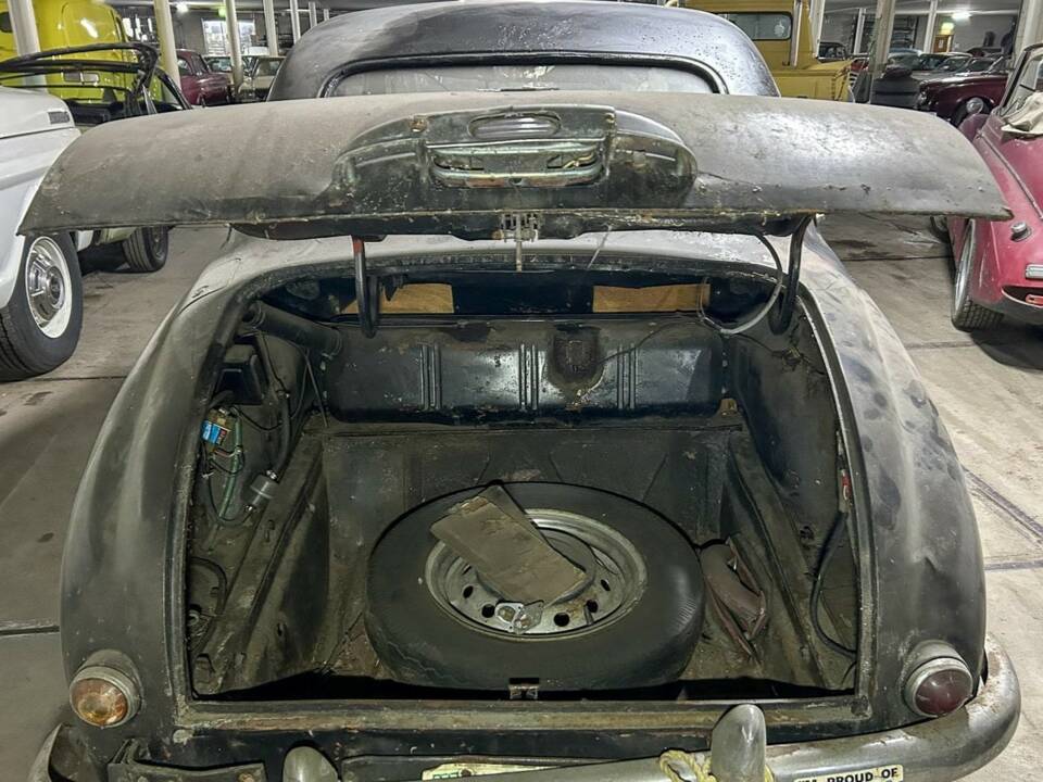 Immagine 32/42 di MG Magnette ZA (1955)
