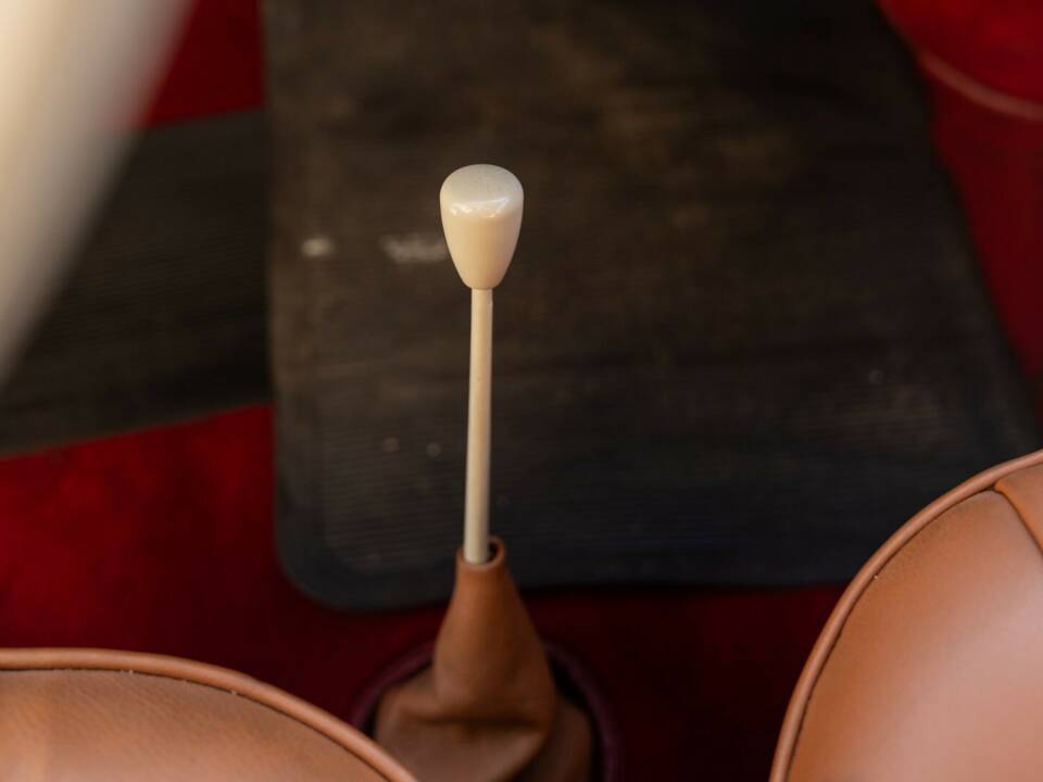 Immagine 46/50 di Renault 4 CV Décapotable (1957)