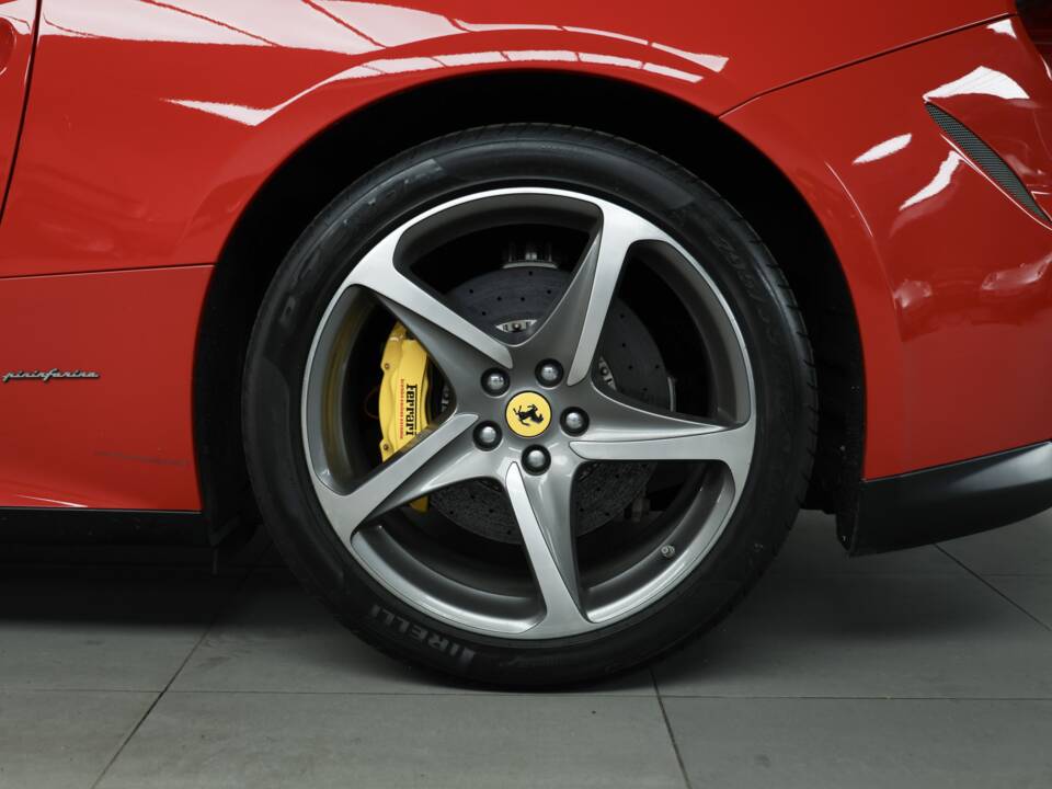Immagine 30/50 di Ferrari FF (2011)