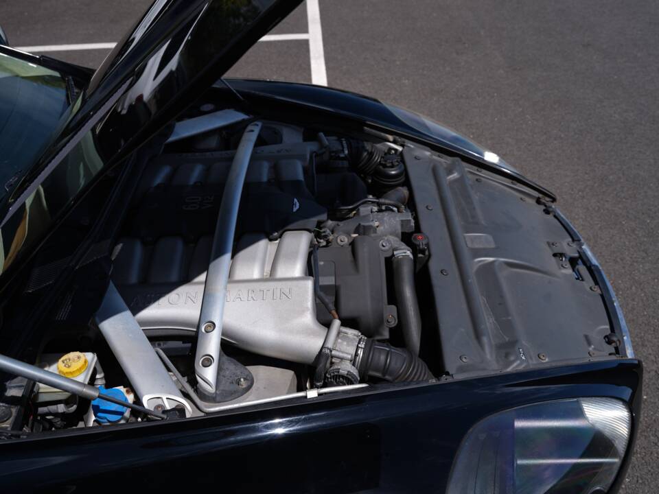 Bild 27/31 von Aston Martin DB 9 Volante (2006)