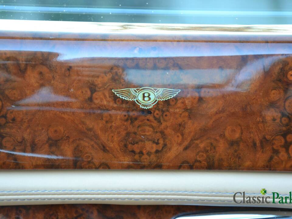 Bild 10/50 von Bentley Arnage Red Label (2002)