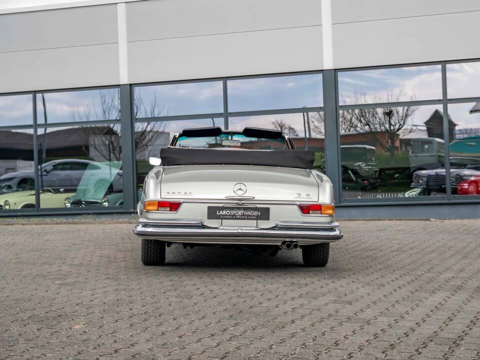 Imagen 7/30 de Mercedes-Benz 280 SE 3,5 (1969)
