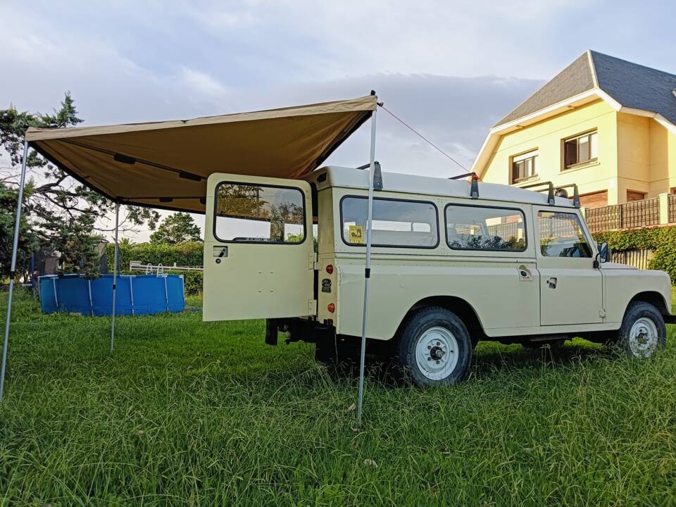 Afbeelding 22/23 van Land Rover 110 (1990)