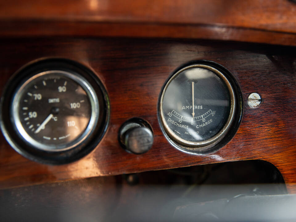 Image 20/44 of Alvis 4.3 Liter Saloon (1938)