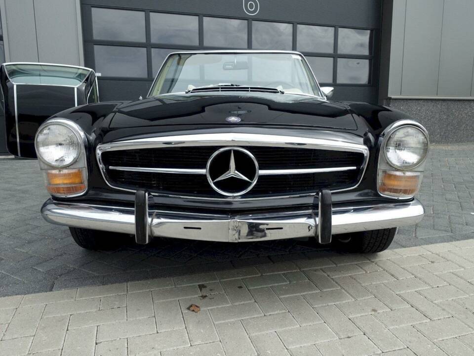 Bild 4/35 von Mercedes-Benz 280 SL (1969)