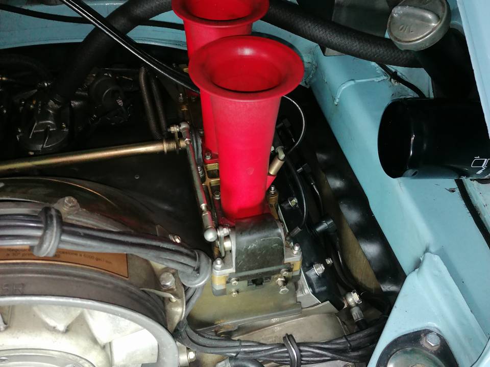 Bild 34/48 von Porsche 911 Carrera 2.7 (1975)