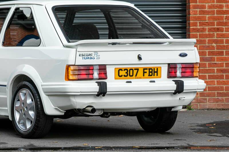 Afbeelding 10/39 van Ford Escort RS 1600 turbo (1985)