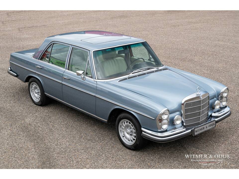 Image 14/36 of Mercedes-Benz 280 SE (1969)