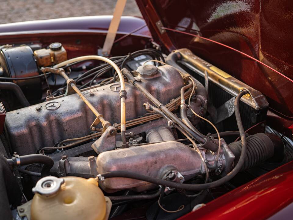 Image 9/70 de Mercedes-Benz 230 SL (1966)