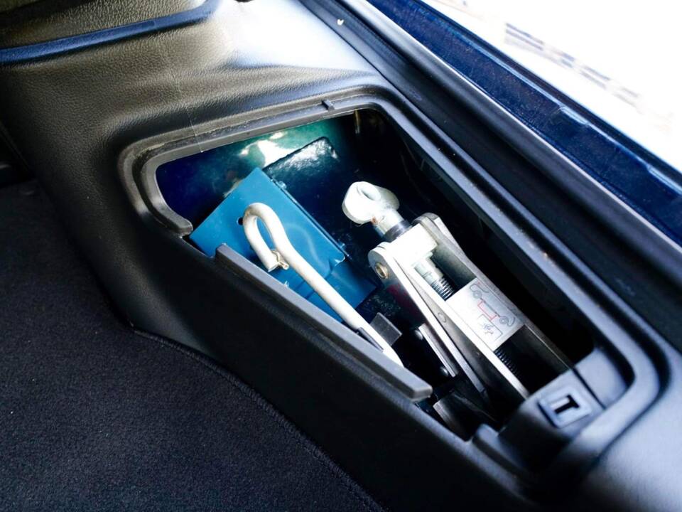 Bild 24/33 von Mazda RX-7 (1993)