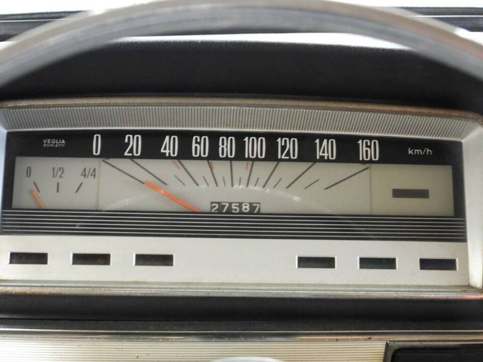 Image 8/15 of FIAT 124 (1970)