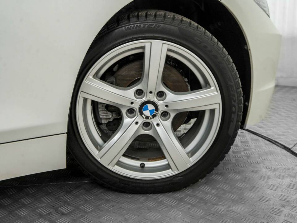 Image 44/50 of BMW Z4 sDrive23i (2010)