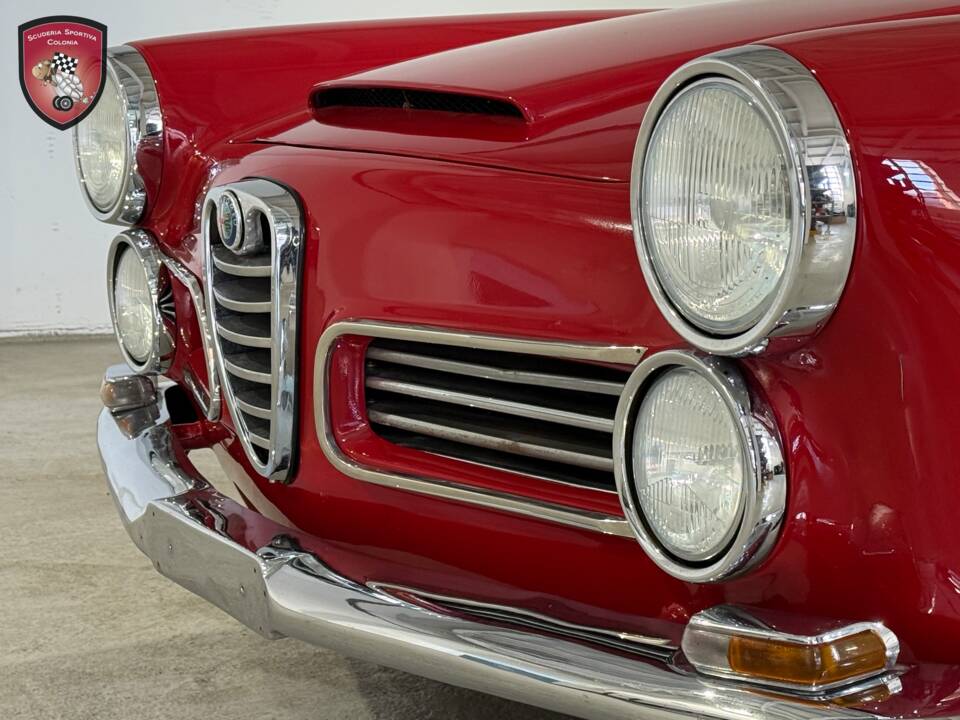 Bild 51/76 von Alfa Romeo 2600 Spider (1964)