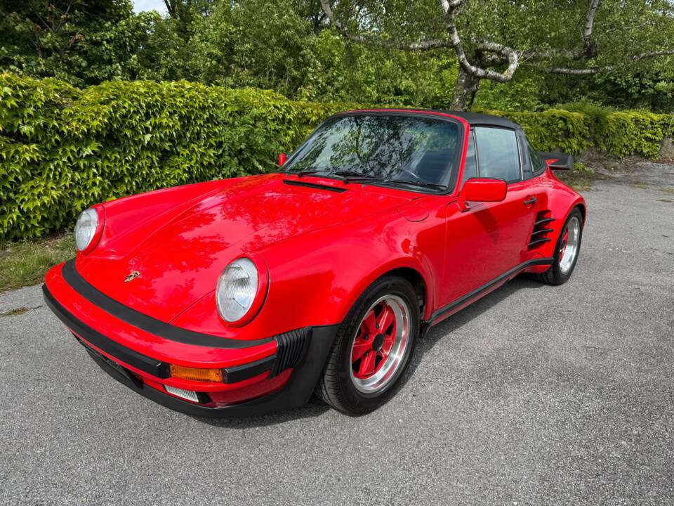 Bild 18/23 von Porsche 911 Carrera 3.2 (WTL) (1987)