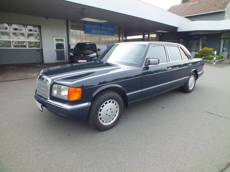 Image 6/14 of Mercedes-Benz 420 SEL (1989)