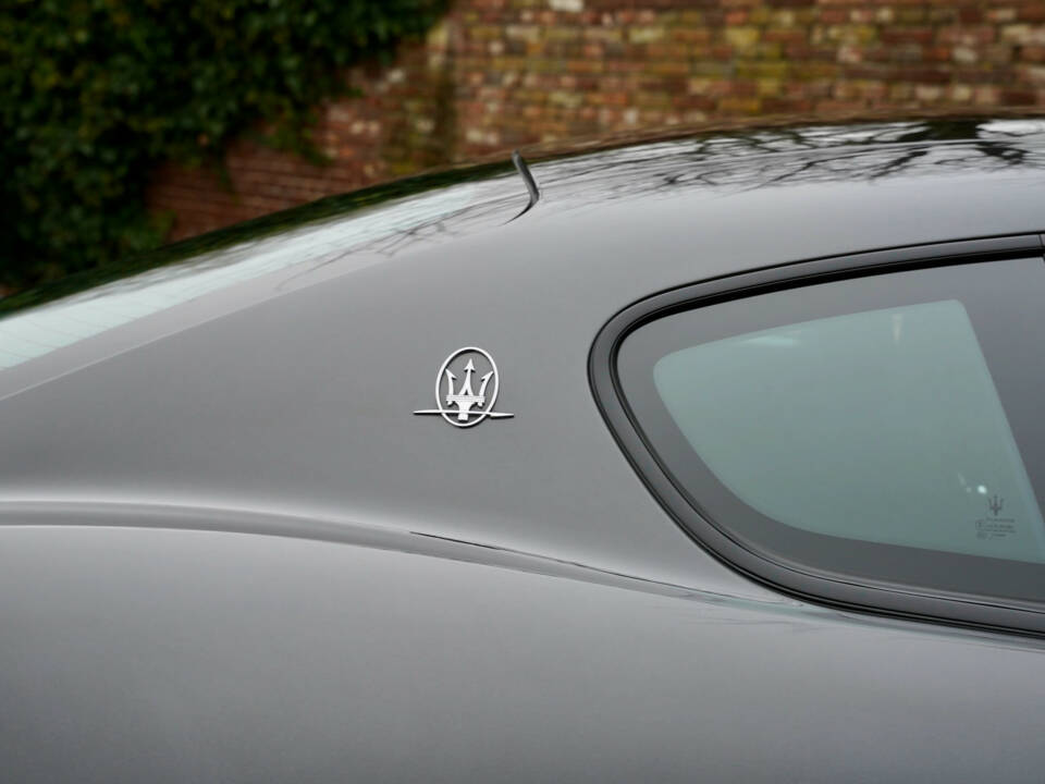 Image 24/50 of Maserati GranTurismo Sport (2013)