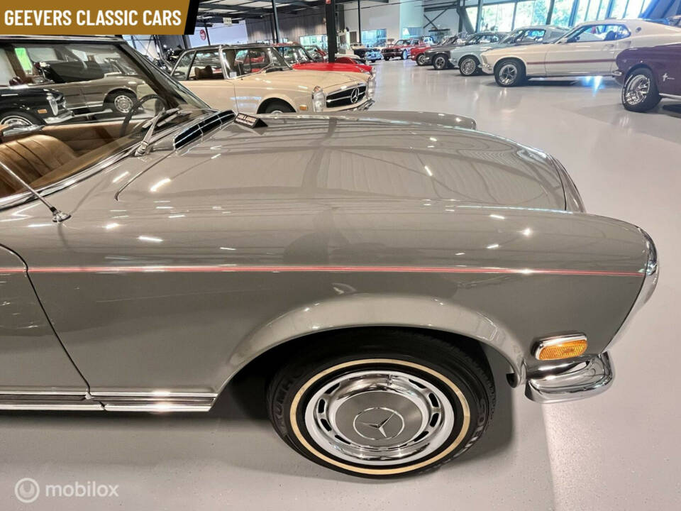 Immagine 9/33 di Mercedes-Benz 280 SL (1968)