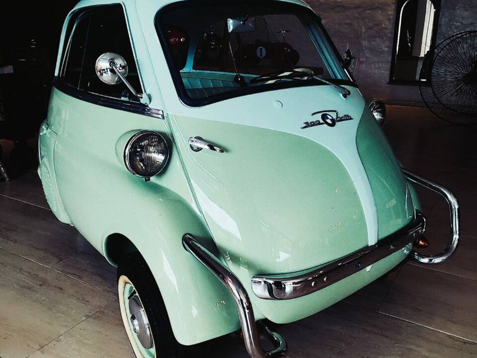 Image 7/8 de BMW Isetta 300 (1961)