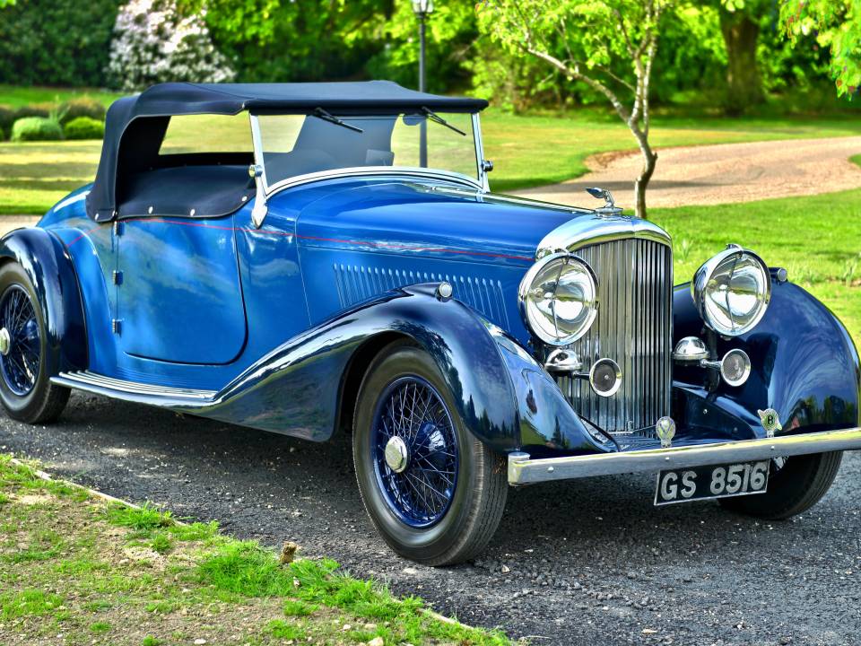 Image 2/44 of Bentley 4 1&#x2F;4 Liter (1937)
