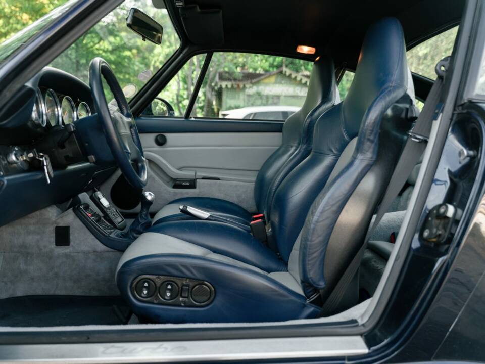 Bild 43/50 von Porsche 911 Turbo (1995)