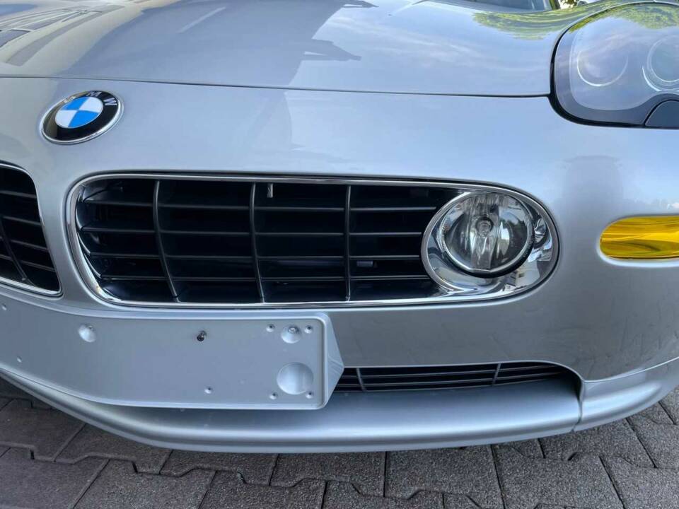 Image 21/36 of BMW Z8 (2002)