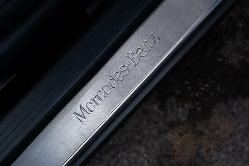 Bild 28/37 von Mercedes-Benz CL 55 AMG (2002)