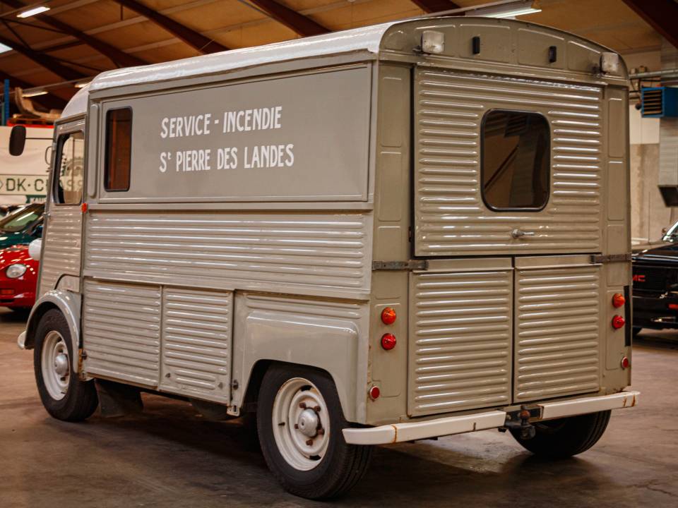 Bild 3/44 von Citroën HY (1974)